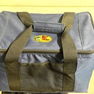 Bass pro portable ice chest/cooler zip up w/shoulder strap great condition blue